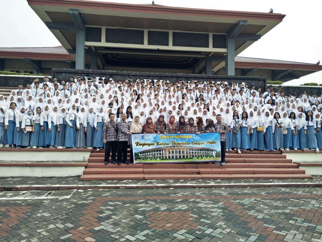 BLS SMAN 18 Surabaya di UGM Yogyakarta