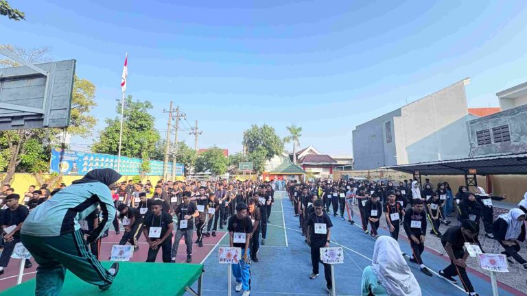 Hari Kedua MPLS SMA Negeri 18 Surabaya Berjalan Lancar dan Penuh Semangat